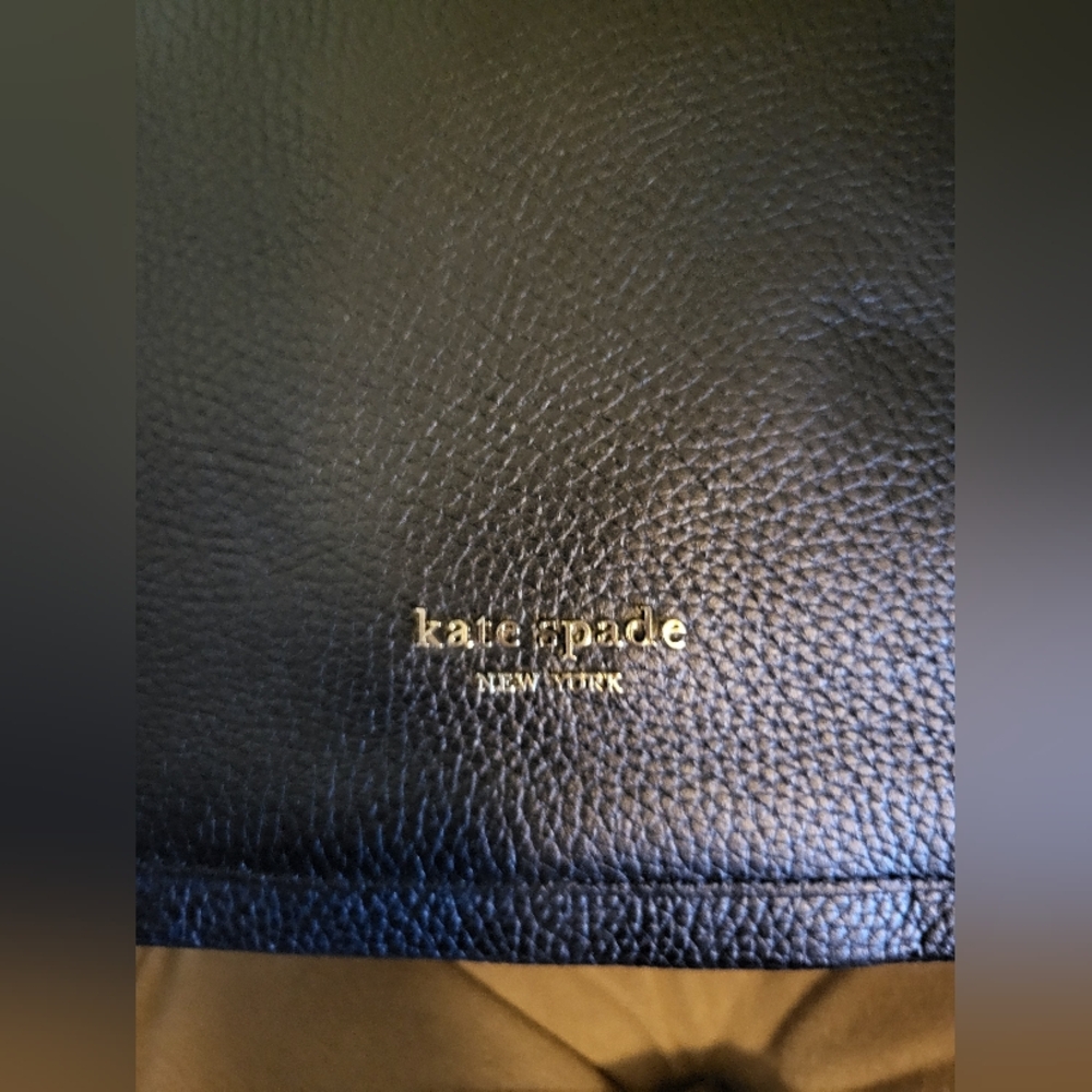 Kate Spade Medium Messenger Bag - Picture 4 of 13